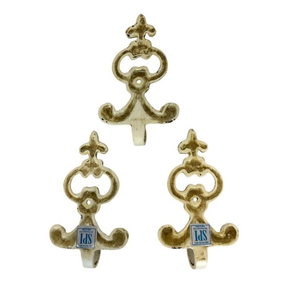 Set Of 3 SPI Decorative Wall Hooks Fleur-De-Lis Design Metal Distressed Finish - Picture 2 of 3